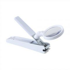 Nail clippers with magnifier 
